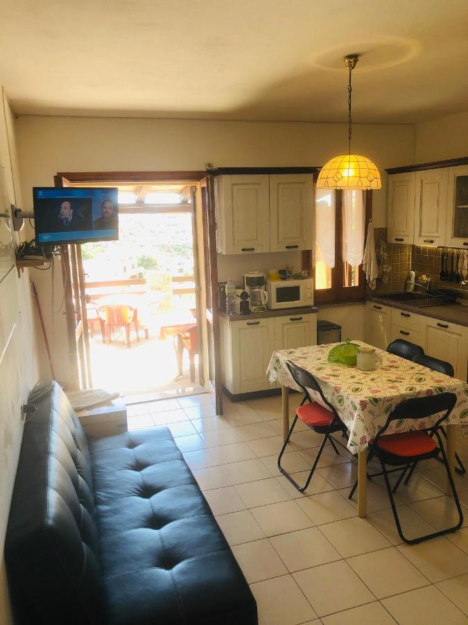 Sardegna-Ferienwohnung Mit Emotionale Meeres Blick Torre dei Corsari Kültér fotó